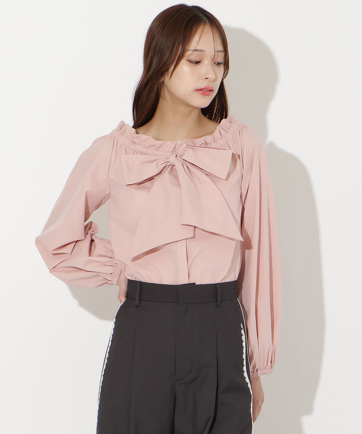 アンドクチュール「ドロストボウタイ2WAYブラウス」|シャツ・ブラウス|