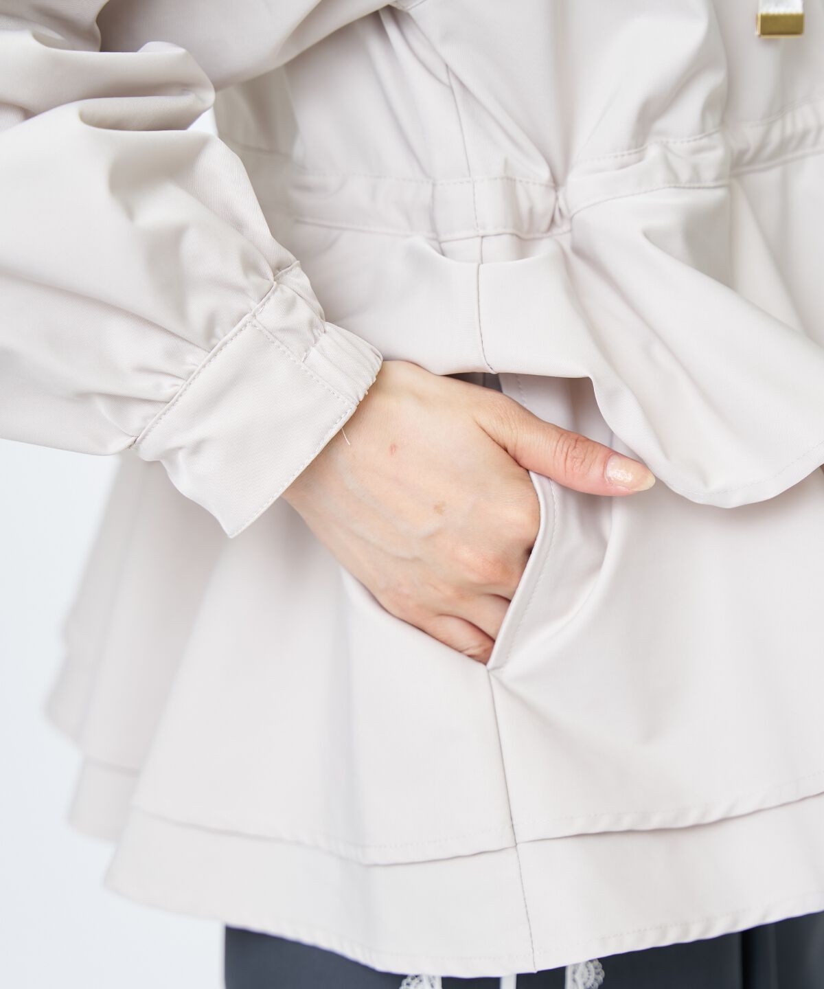 アンドクチュール「ペプラムマウンテンパーカー」|アウトドア|