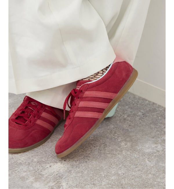 IENA「adidas originals/アディダス オリジナルス GAZELLE IH6944/IH6940」|スニーカー|レッド