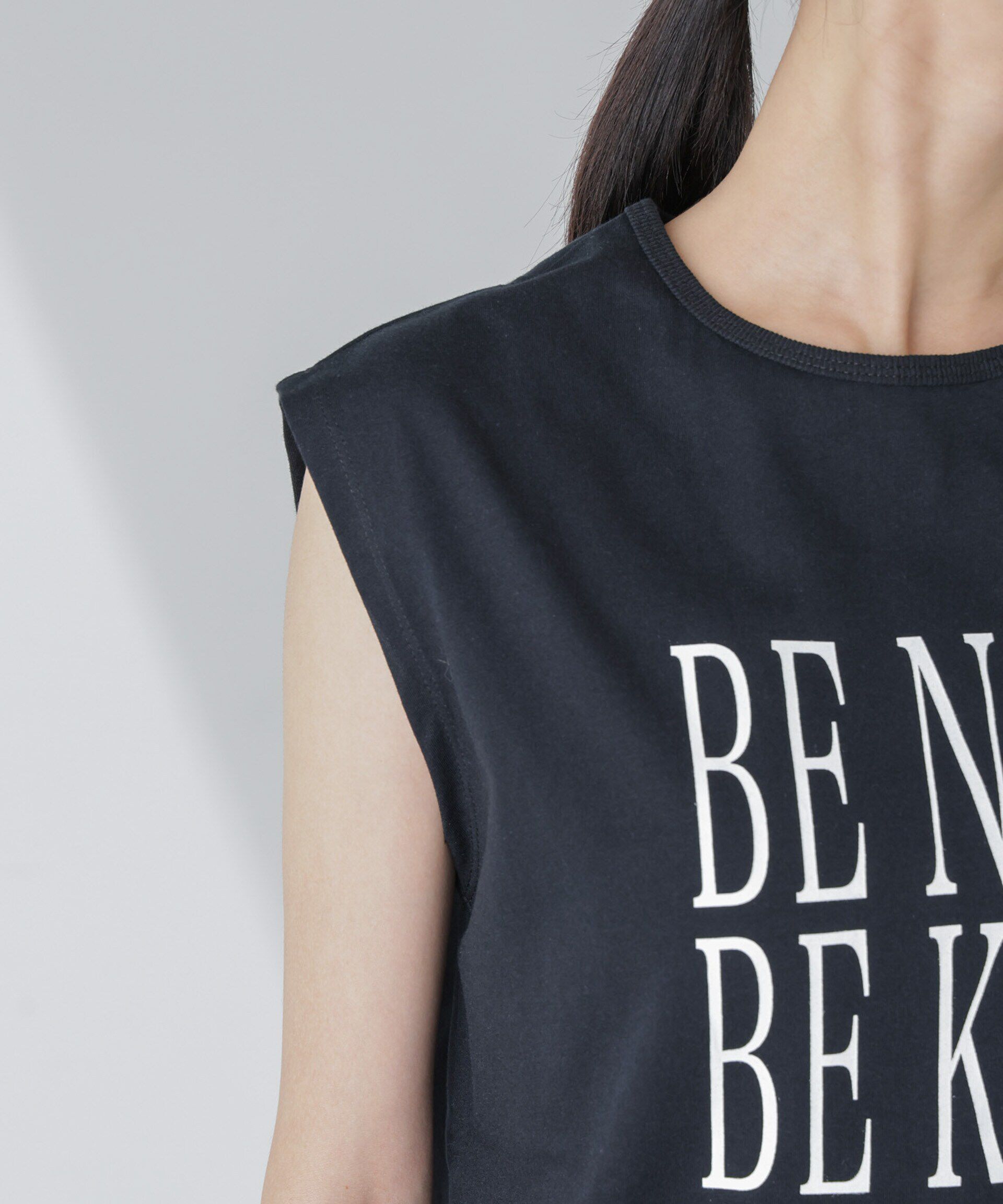 nano･universe「ノースリーブロゴプリントトップス」|Tシャツ・カットソー|