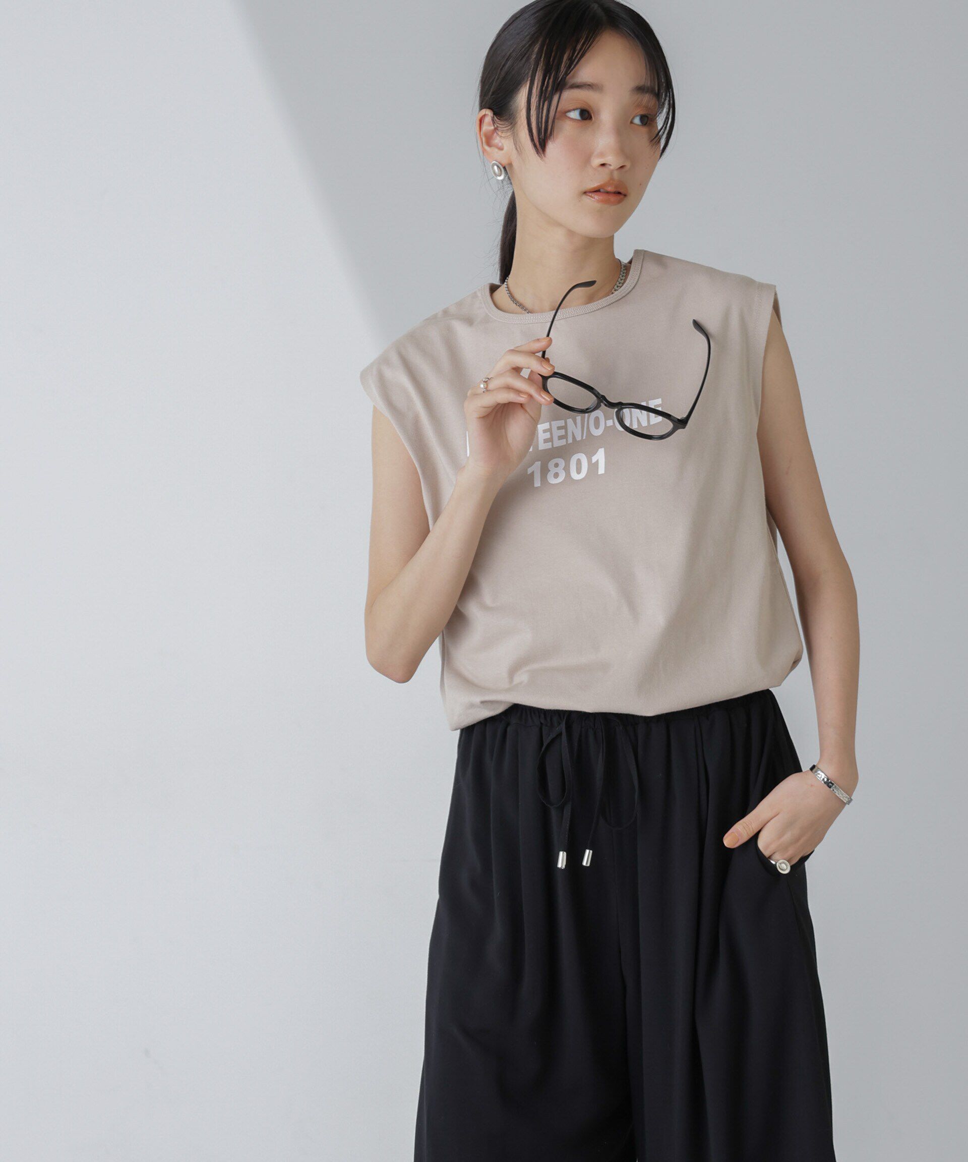 nano･universe「ノースリーブロゴプリントトップス」|Tシャツ・カットソー|