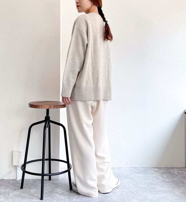 fredy emue「CASHMILE WOOL Vネックプルオーバー（ブローチ付き）」|ニット・セーター|