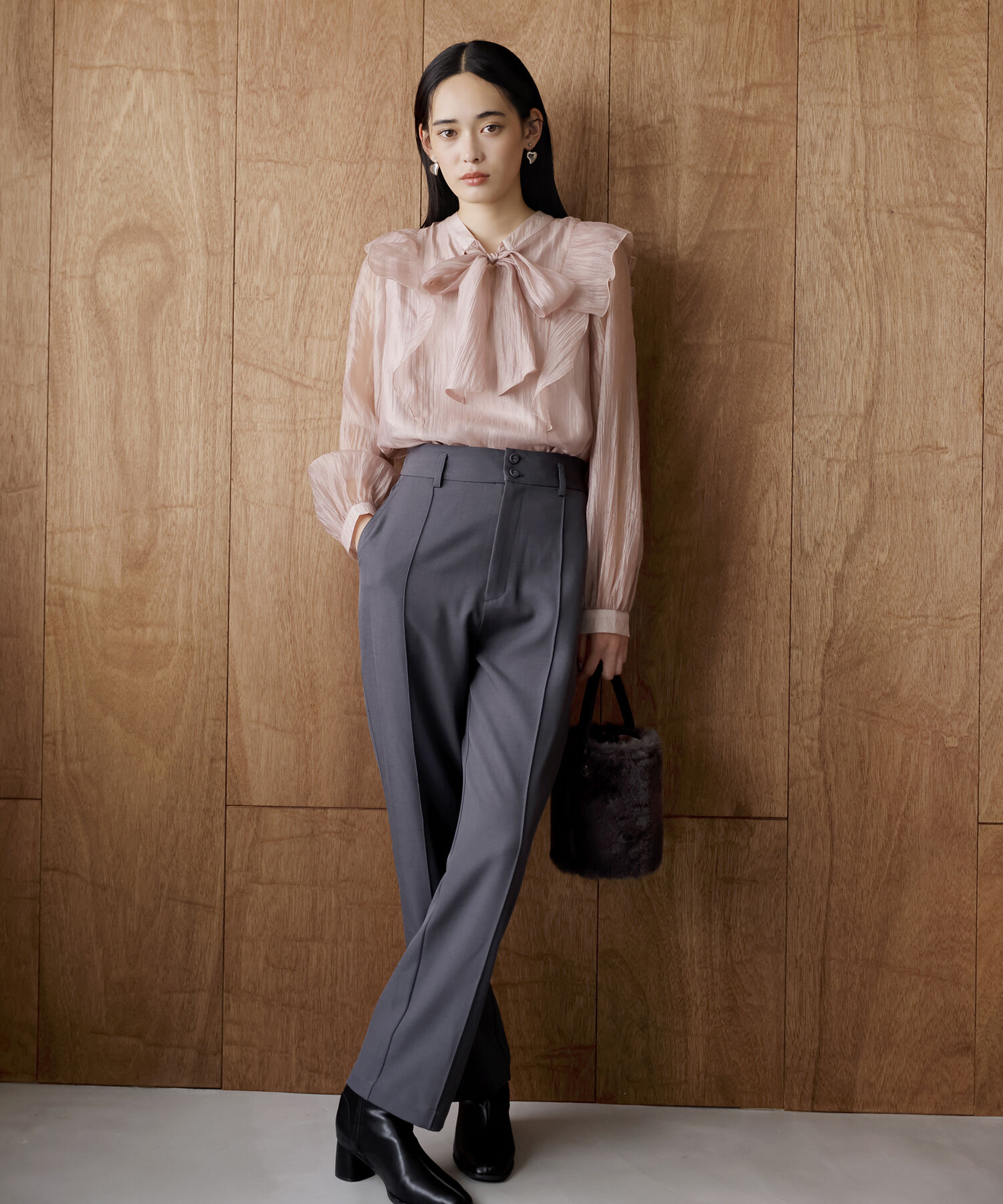 VIS「【2WAY】ふわふわエコファーショルダーバッグ」|ショルダー・メッセンジャー|