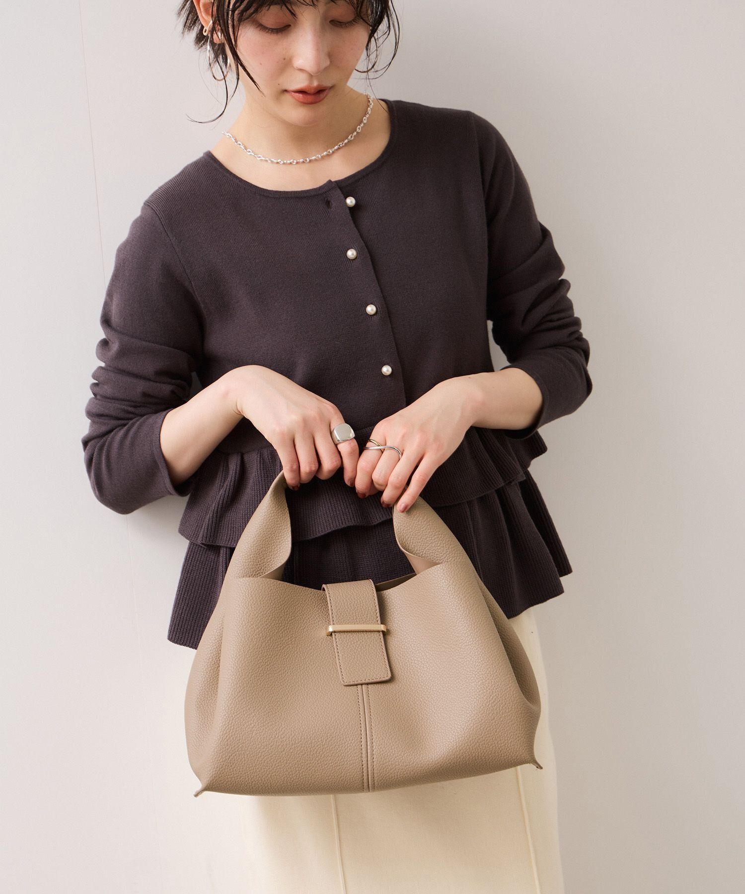 VIS「【復刻/WEB限定】【軽量】フロント金具エアリーソフトバッグ」|ハンドバッグ|