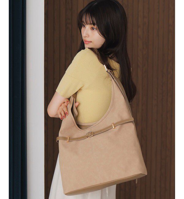 VIS「【A4収納】フロントベルトソフトショルダーバッグ」|ショルダー・メッセンジャー|ベージュ系(28)