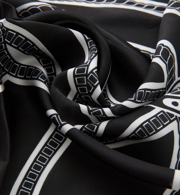  「【スタイリングのアクセントに】チェーン柄スカーフ」|バンダナ・スカーフ|