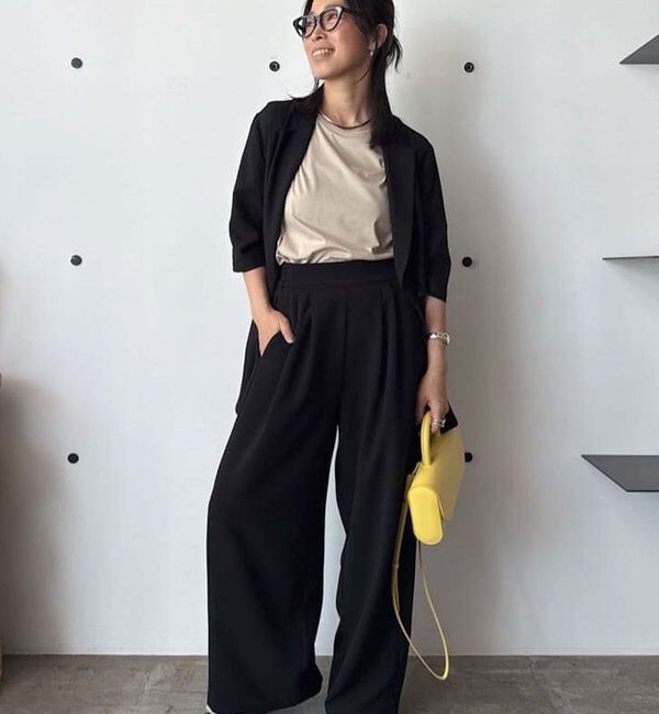  「【CHIHAYAコラボ】スウェードライクタックイージーパンツ」|チノ|