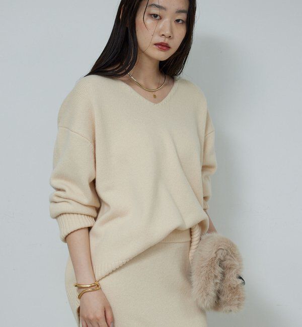  「【冬のお助けニット】メリノウールVニット」|ニット・セーター|