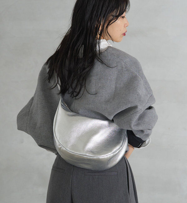  「ソフトレザーラウンドショルダーバッグ［silver］」|ショルダー・メッセンジャー|