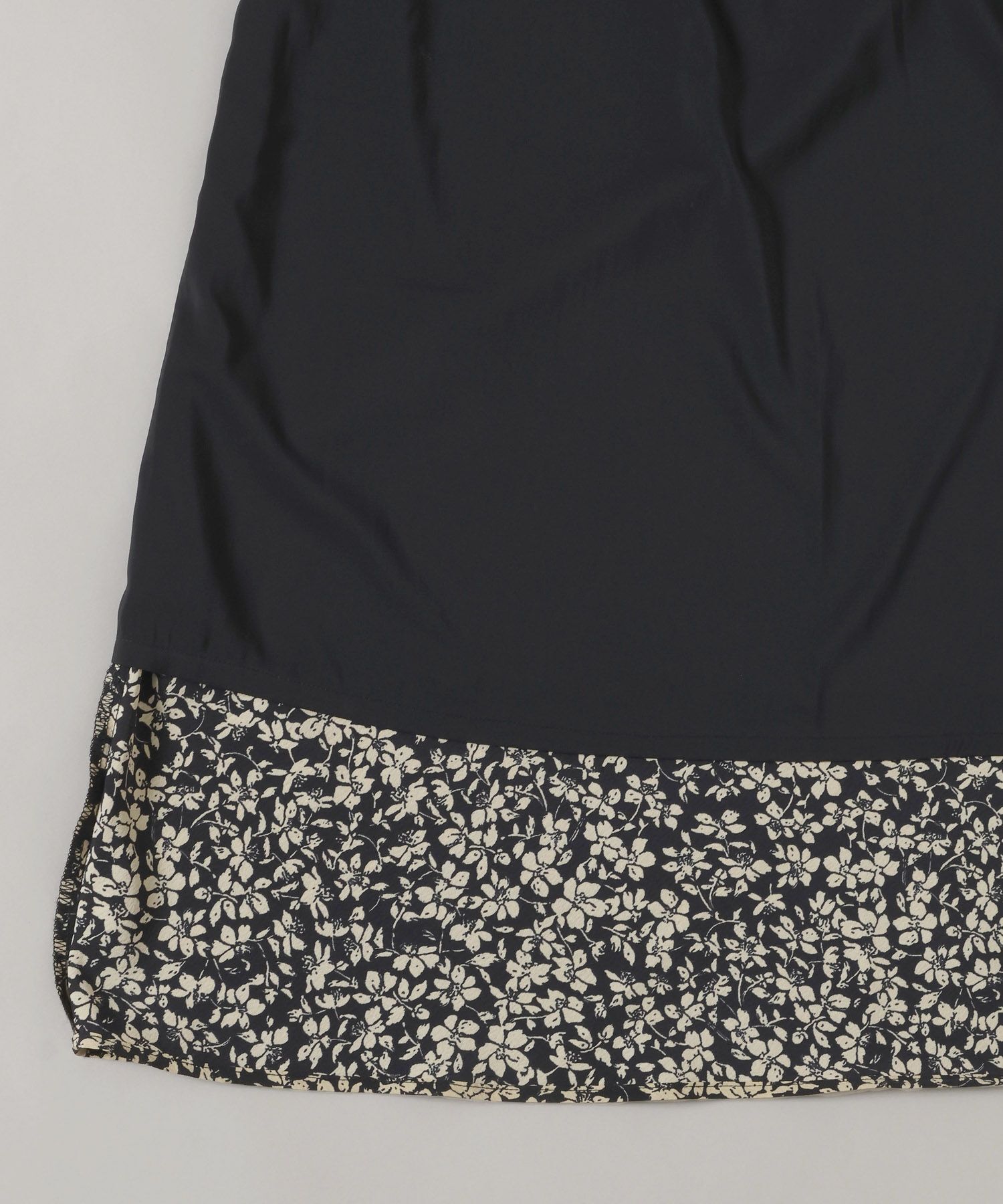 A part by 「フラワープリントナロースカート」|スカート|