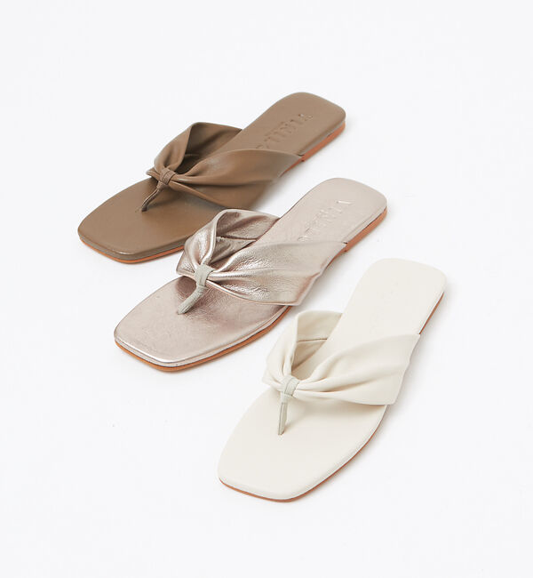 AU BANNISTER「●VINILO/フラット トングサンダル」|サンダル|