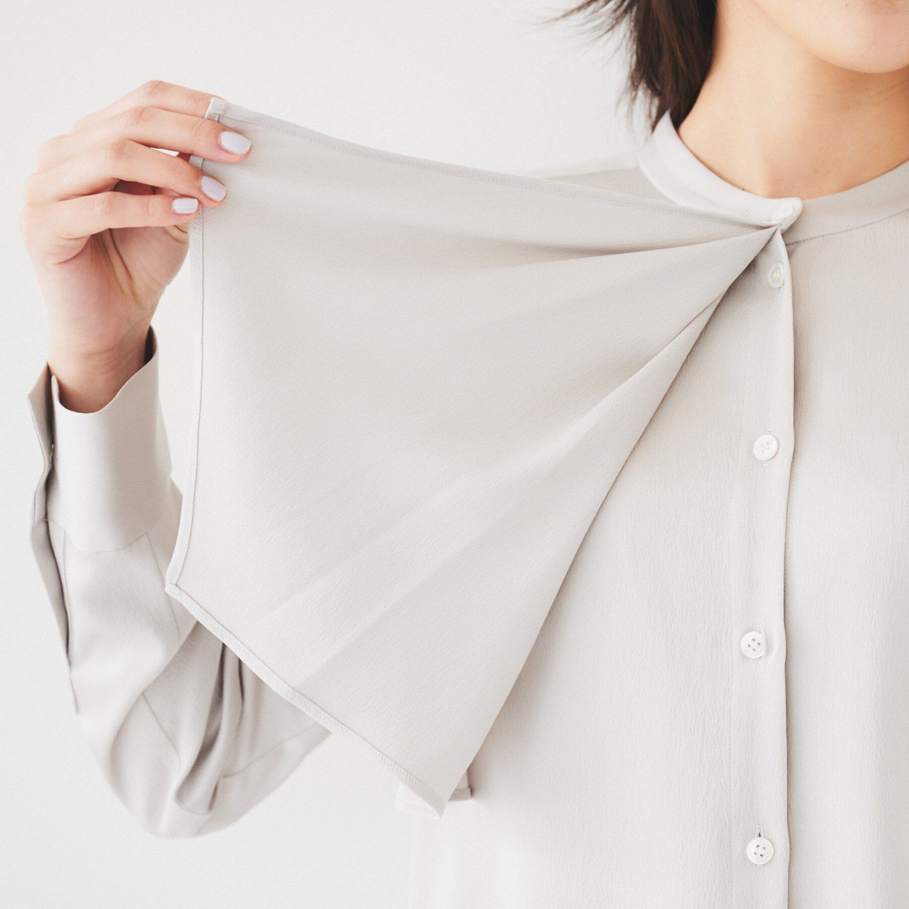 UNTITLED「【通勤】サテン ラッフル風ブラウス」|シャツ・ブラウス|