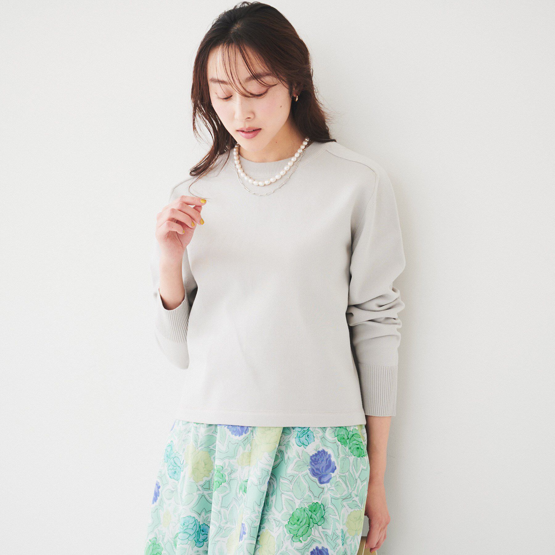 UNTITLED「【オンオフ使える】ドルマンスリーブニット」|ニット・セーター|ライトグレー(011