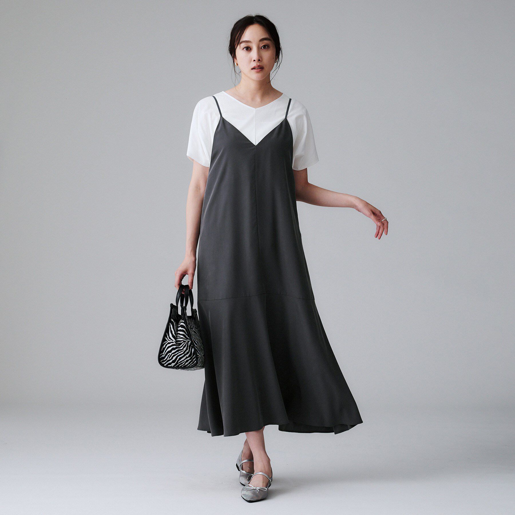 UNTITLED「【洗える/肩紐調節可能】パウダーキャミワンピース」|ワンピース|