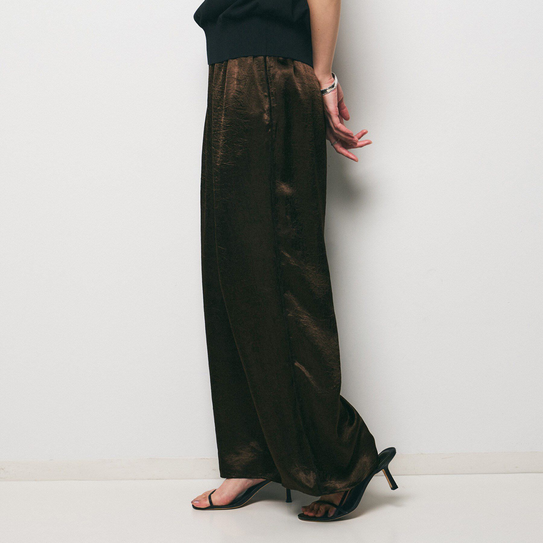 UNTITLED「【GREY CHORD】LISA（リサ）サテンワイドパンツ」|その他|