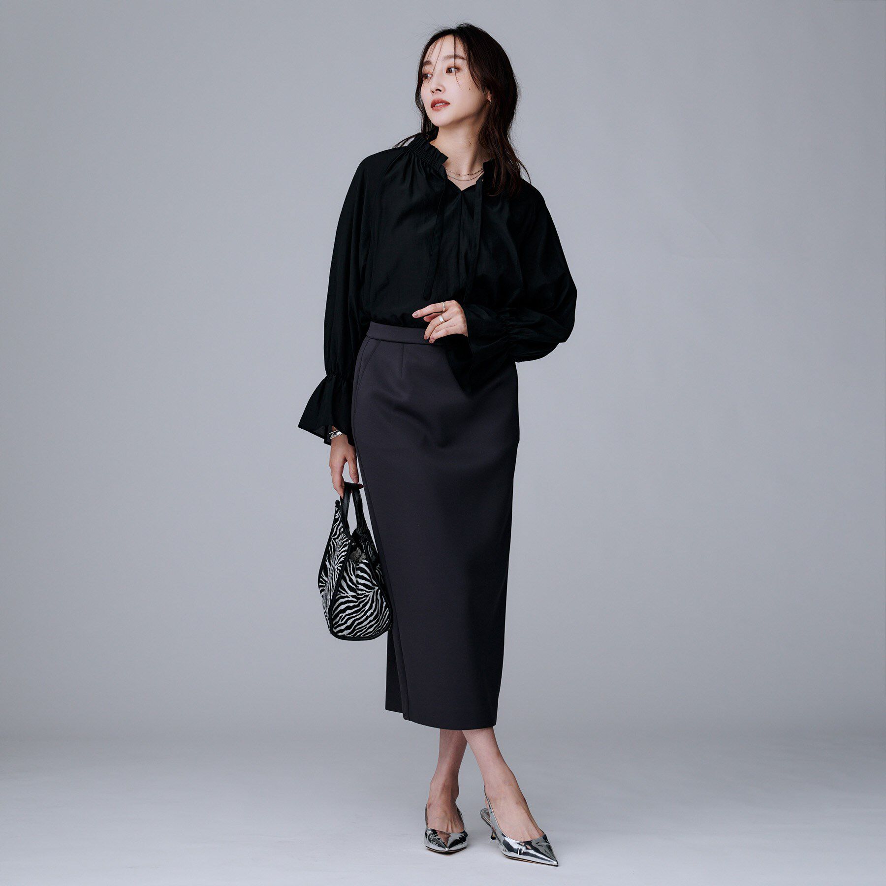 UNTITLED「【キャンディスリーブ/エレガント】フリルギャザーネックブラウス」|シャツ・ブラウス|