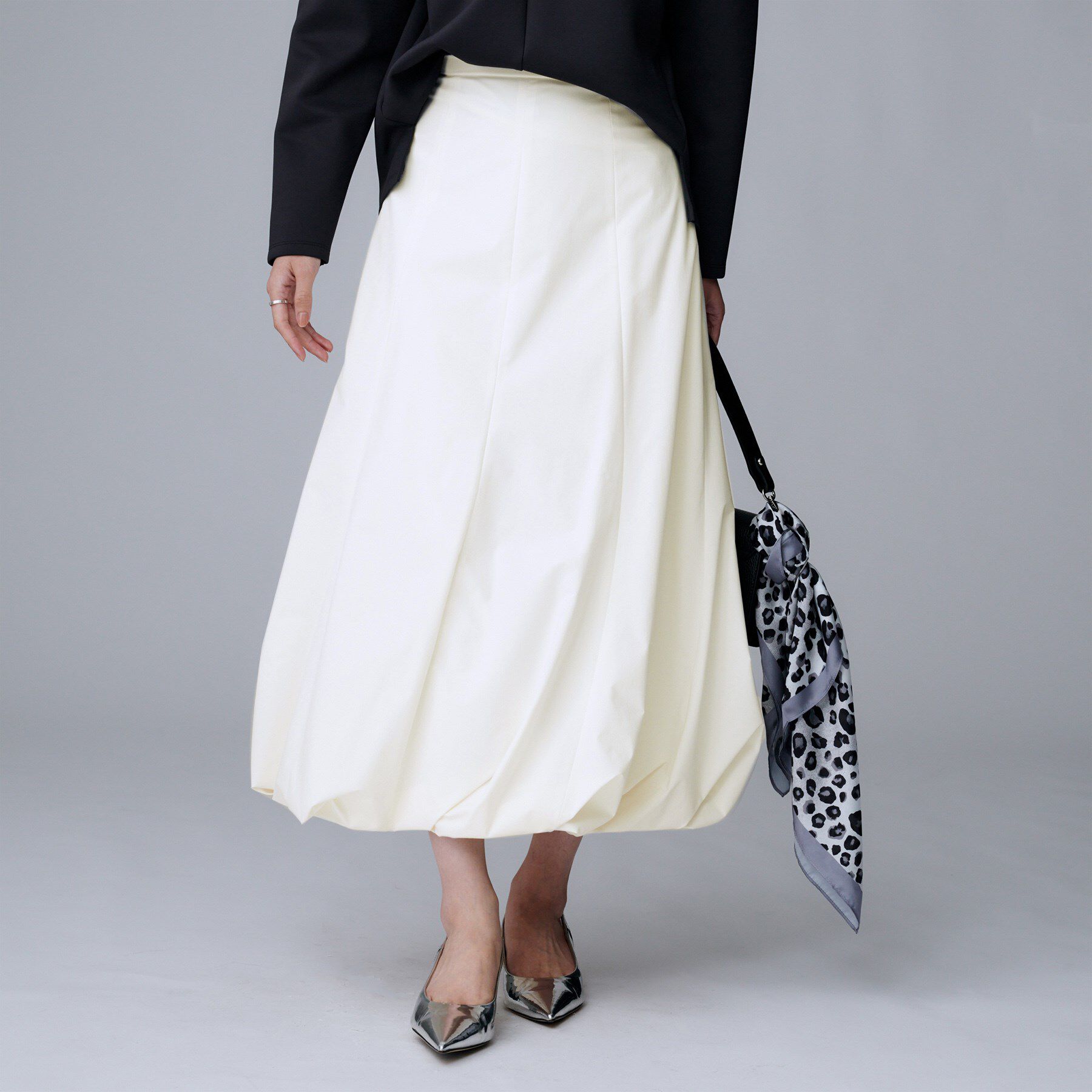 UNTITLED「【ストレッチ素材/撥水加工】バルーンスカート」|スカート|