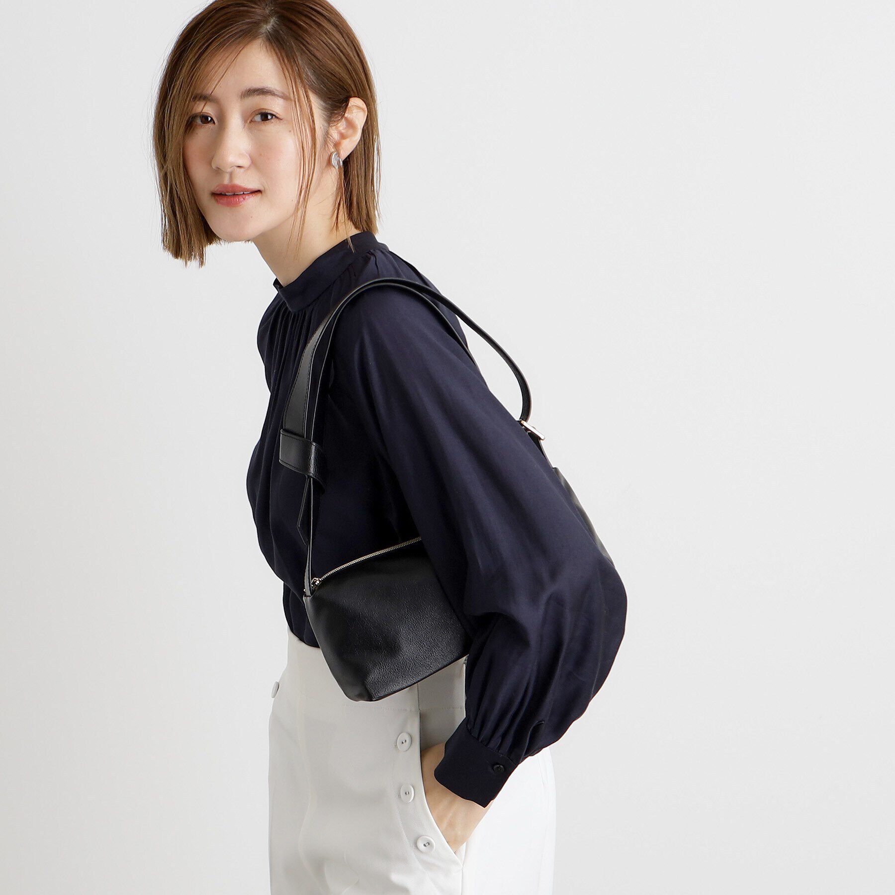 grove「スクエアミニワイドショルダー」|ショルダー・メッセンジャー|