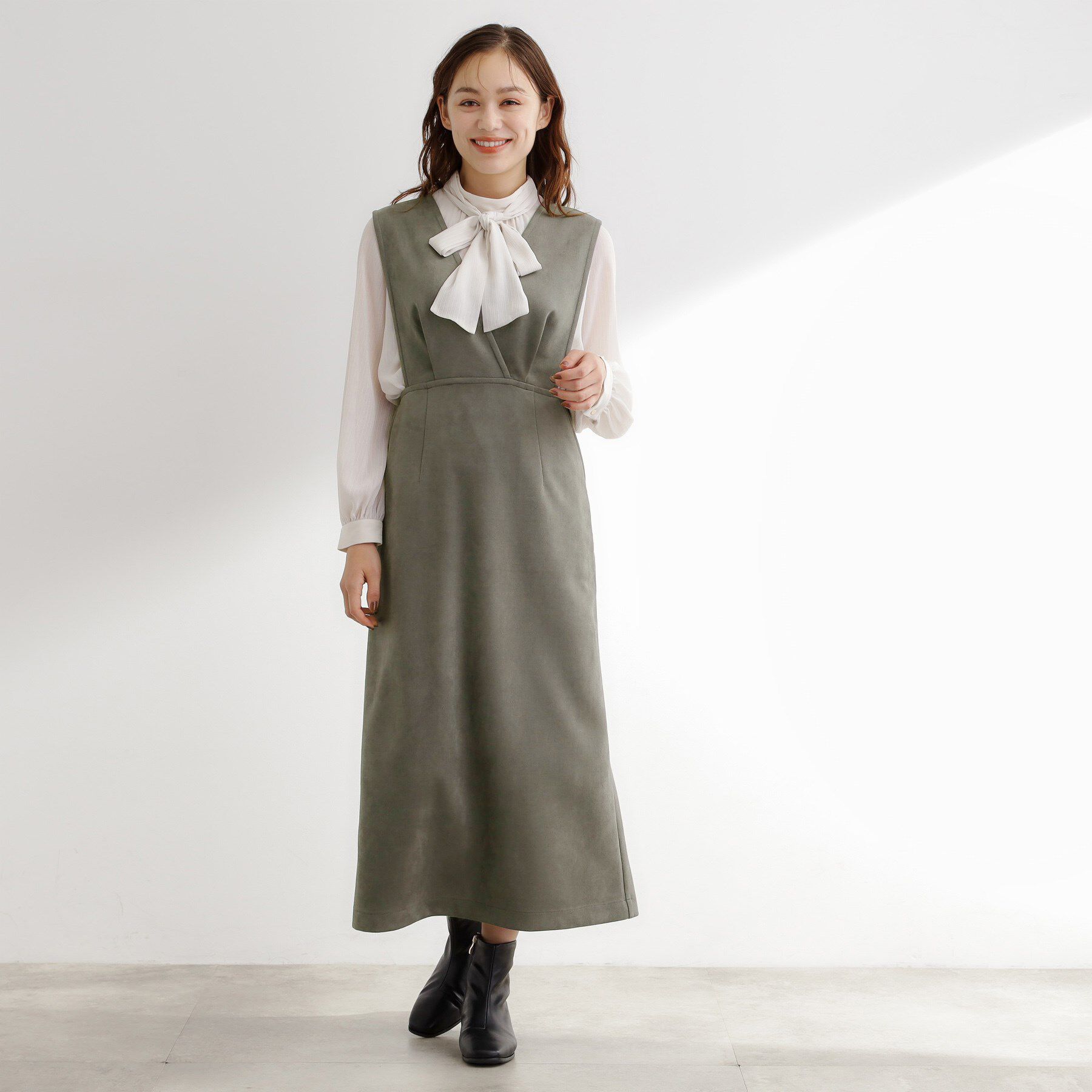 grove「【秋から冬まで活躍】スエードライクジャンパードレス」|ワンピース|