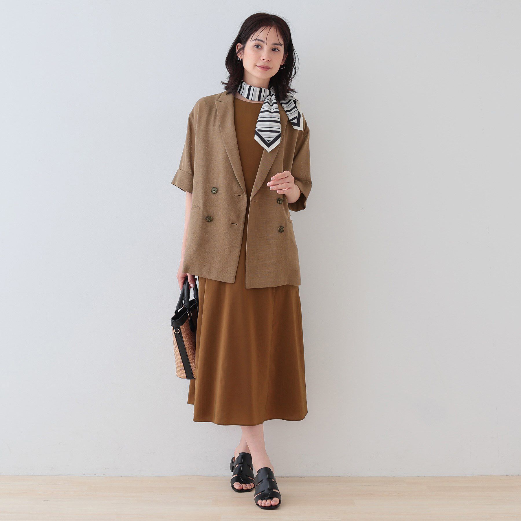 INDIVI「【洗える／メッシュ素材】リネンライク半袖ダブルジャケット」|テーラードジャケット|