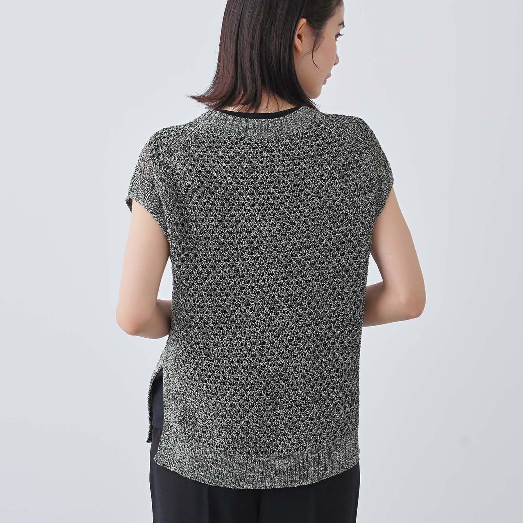 INDIVI「【ファンシー素材】透かし柄ニットベスト」|ベスト・ジレ|