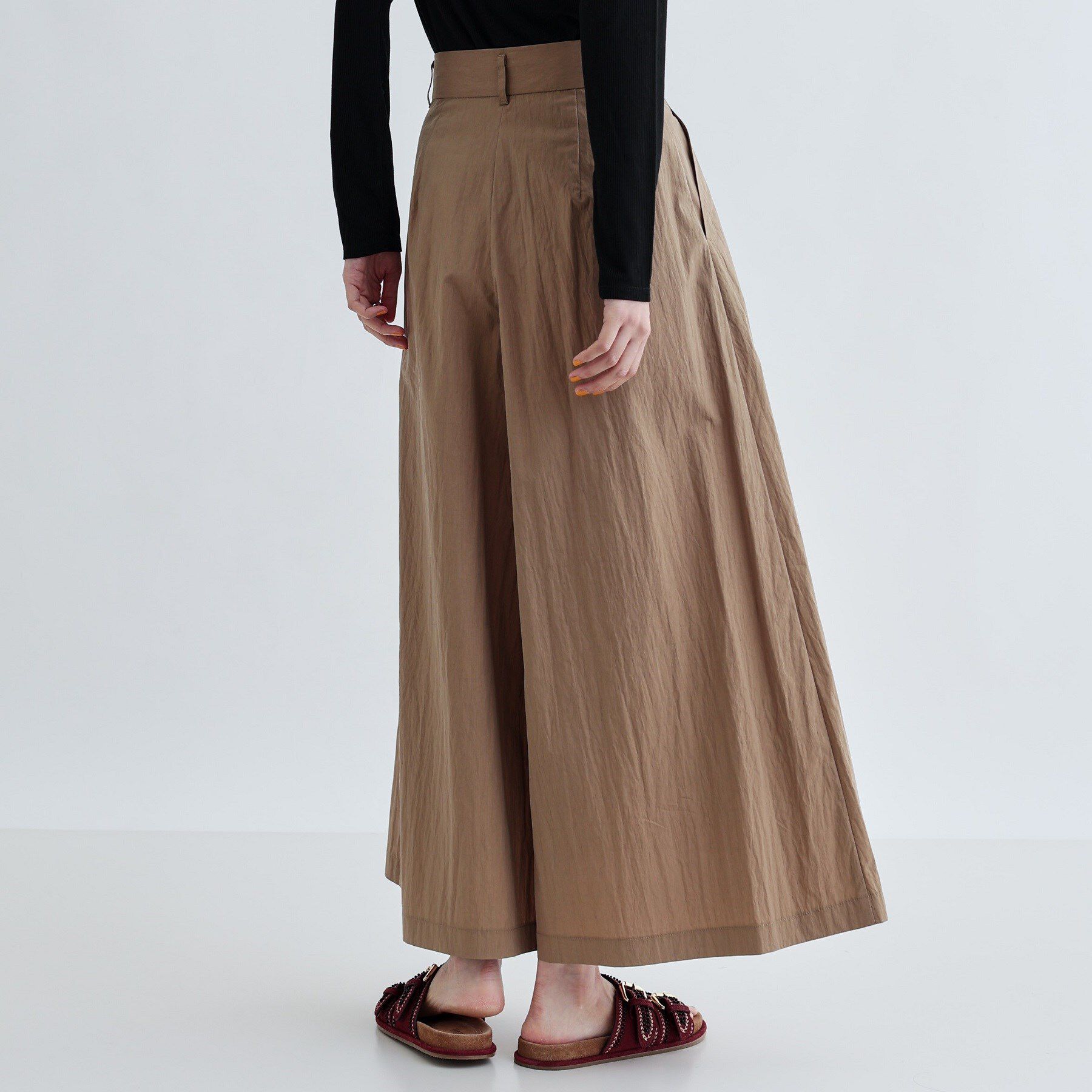 GALLEST「【セットアップ可能】ペーパーライクタックフレアパンツ」|その他|