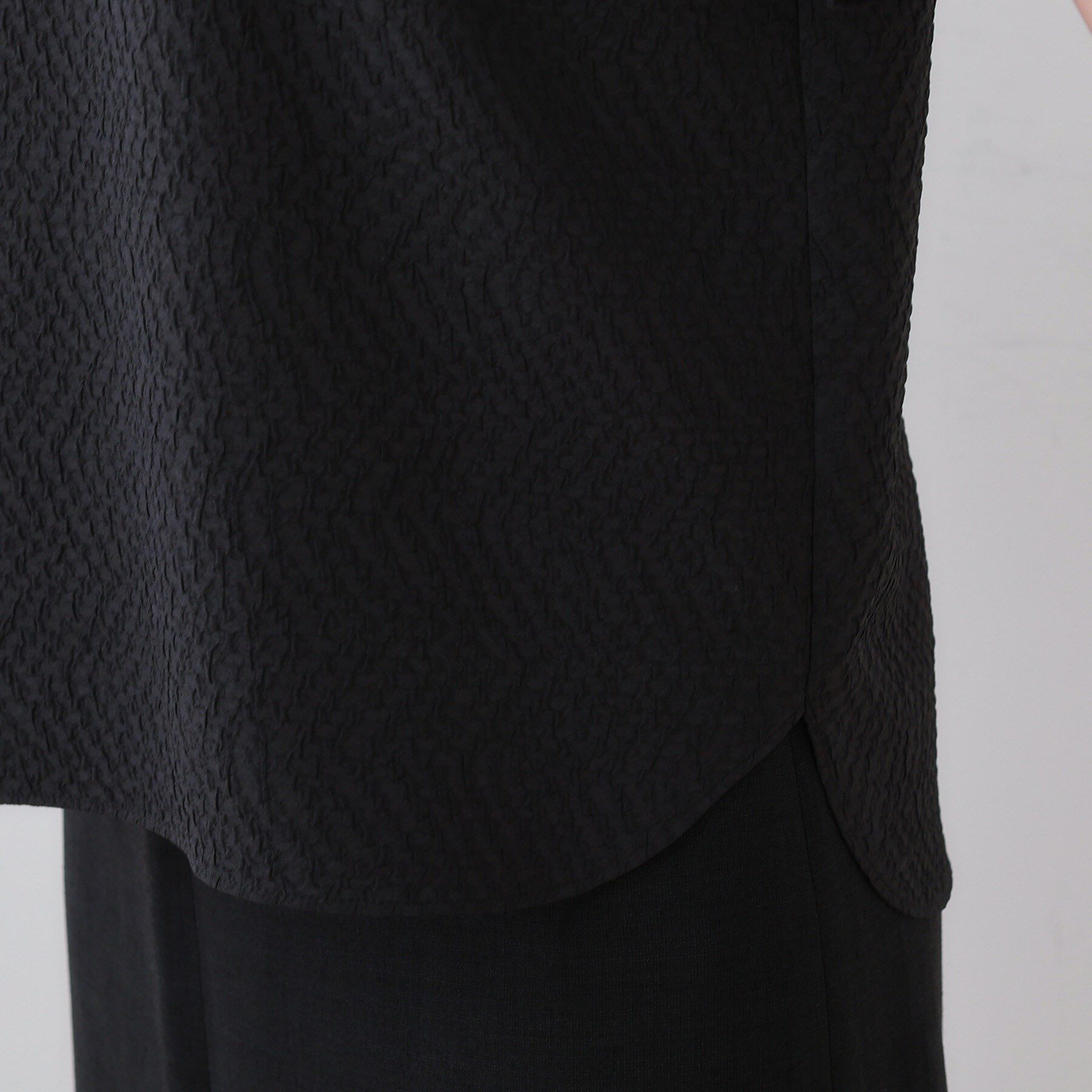 INDIVI「【日本製／インポート素材】フクレジャカードブラウス」|シャツ・ブラウス|