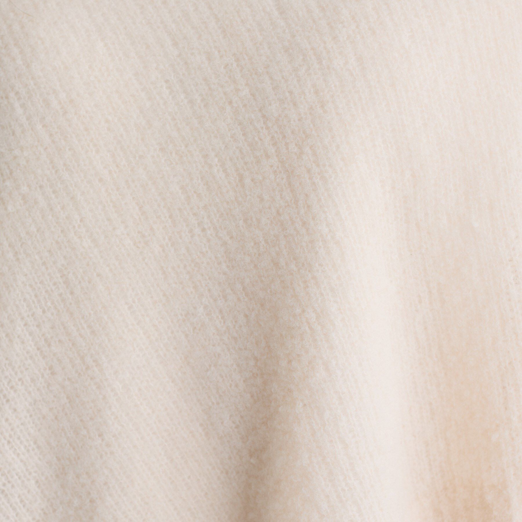 INDIVI「【エアリー素材】ブークレケープポンチョ」|ニット・セーター|