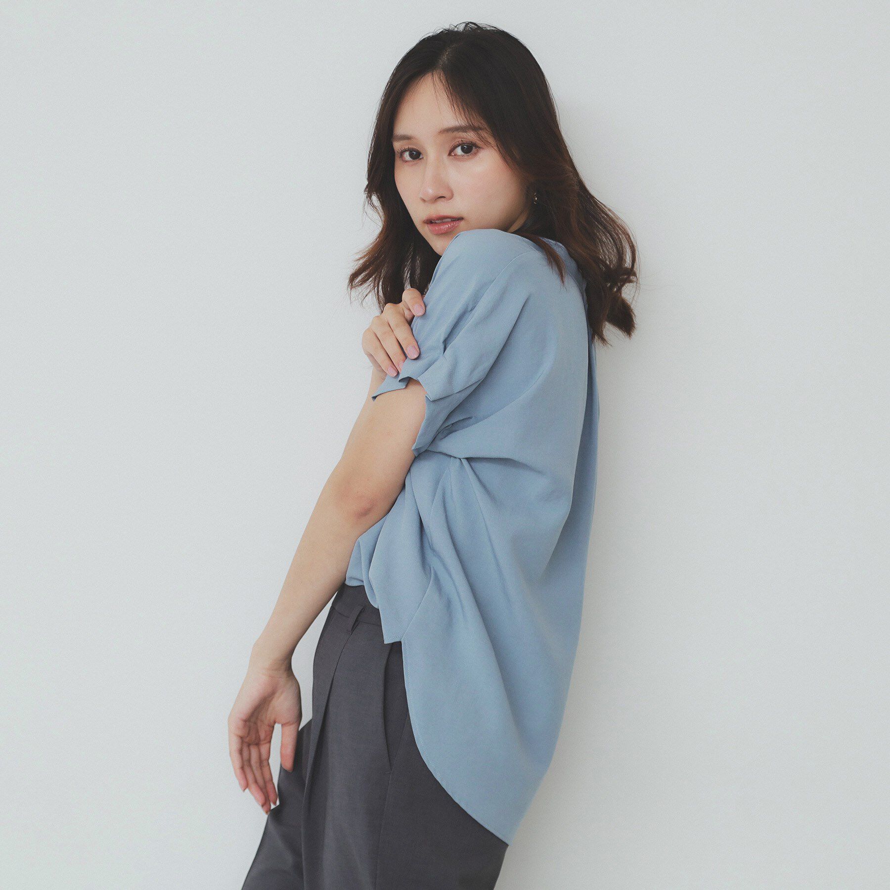 index「《7色展開/XS-LLサイズ》タックスリーブスキッパーブラウス【洗濯機洗い可/吸水速乾/抗ピル/防シ」|シャツ・ブラウス|