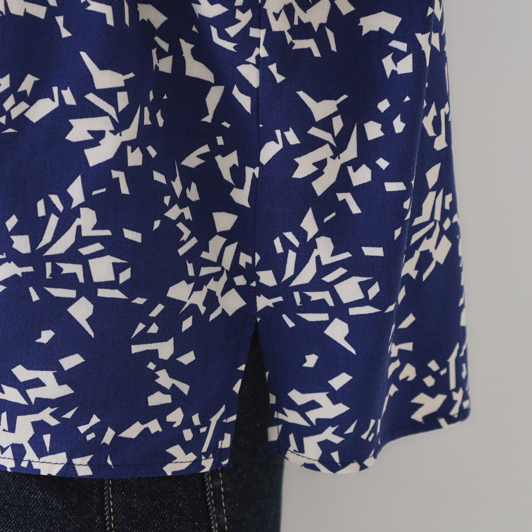 OPAQUE.CLIP「幾何柄プリントシャツ/セットアップ対応【洗える】」|シャツ・ブラウス|