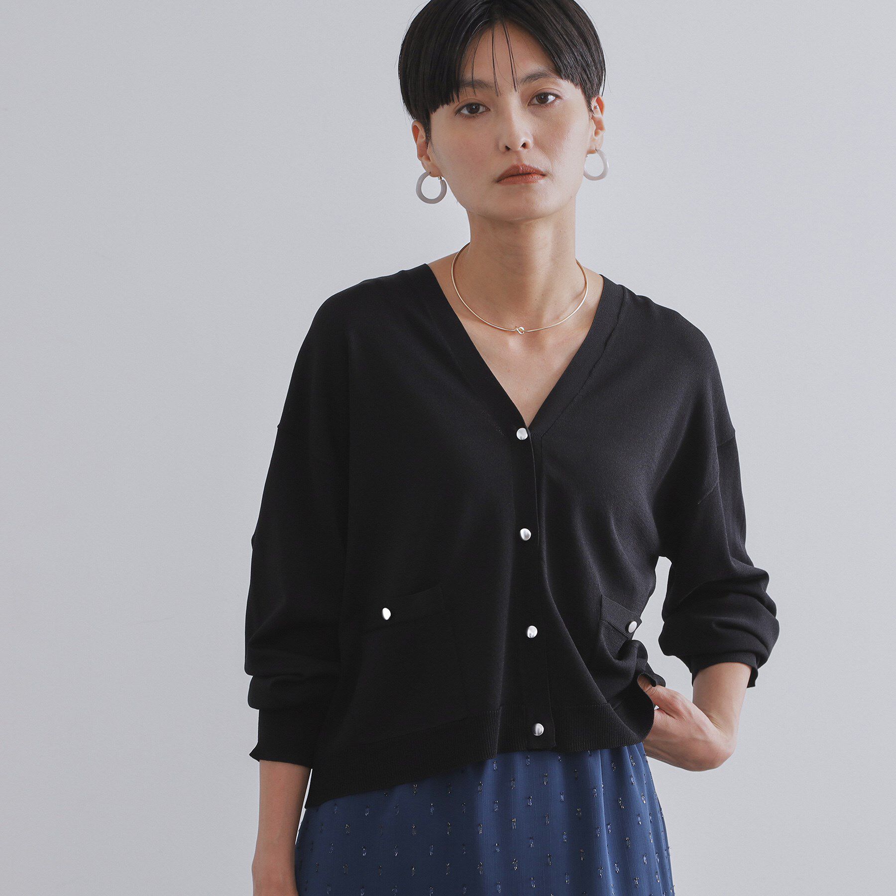 OPAQUE.CLIP「リラクシーVネックニットカーディガン【UVケア/接触冷感/洗濯機洗い可/抗ピル】」|カーディガン|ブラック(019)