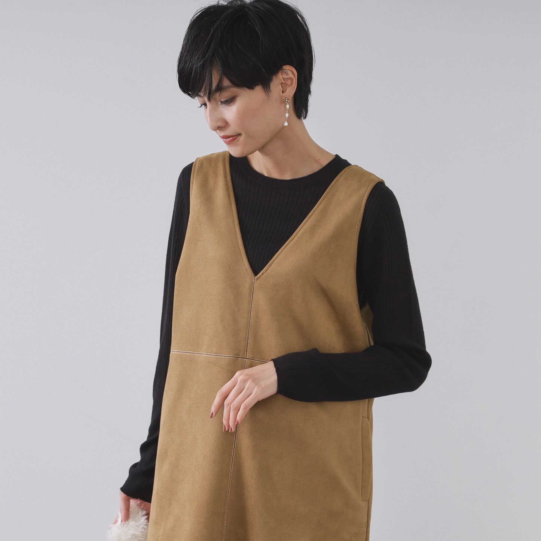 OPAQUE.CLIP「スエードライクVネックジャンドレ【洗濯機OK】」|ワンピース|