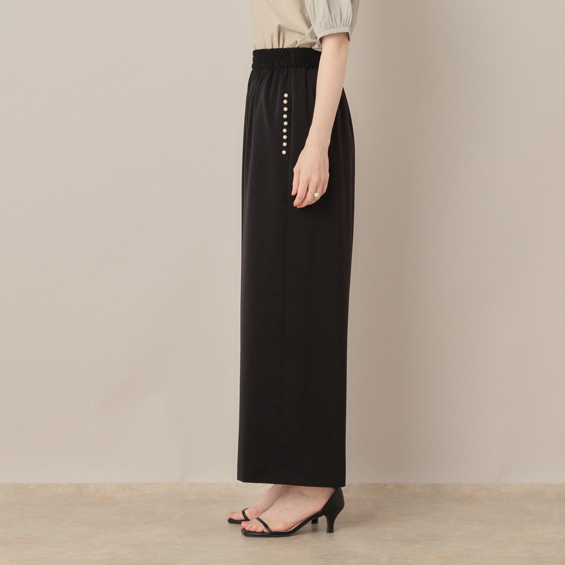 Couture broach「【マルチデザイン・楽ちん】フェイクパール リラックスワイドパンツ」|その他|