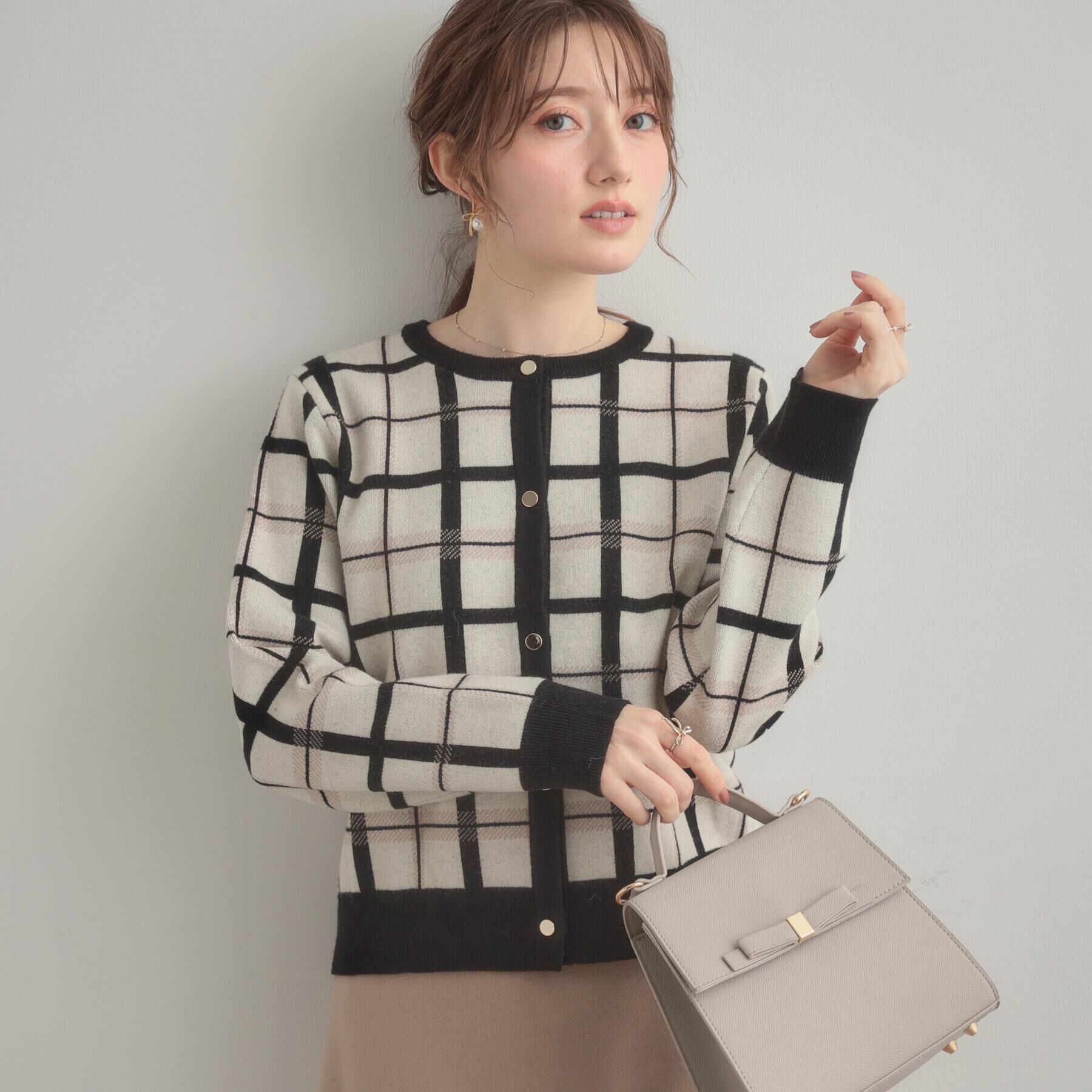 Couture broach「【大人可愛い・通勤】チェックジャカード ニットカーディガン」|カーディガン|