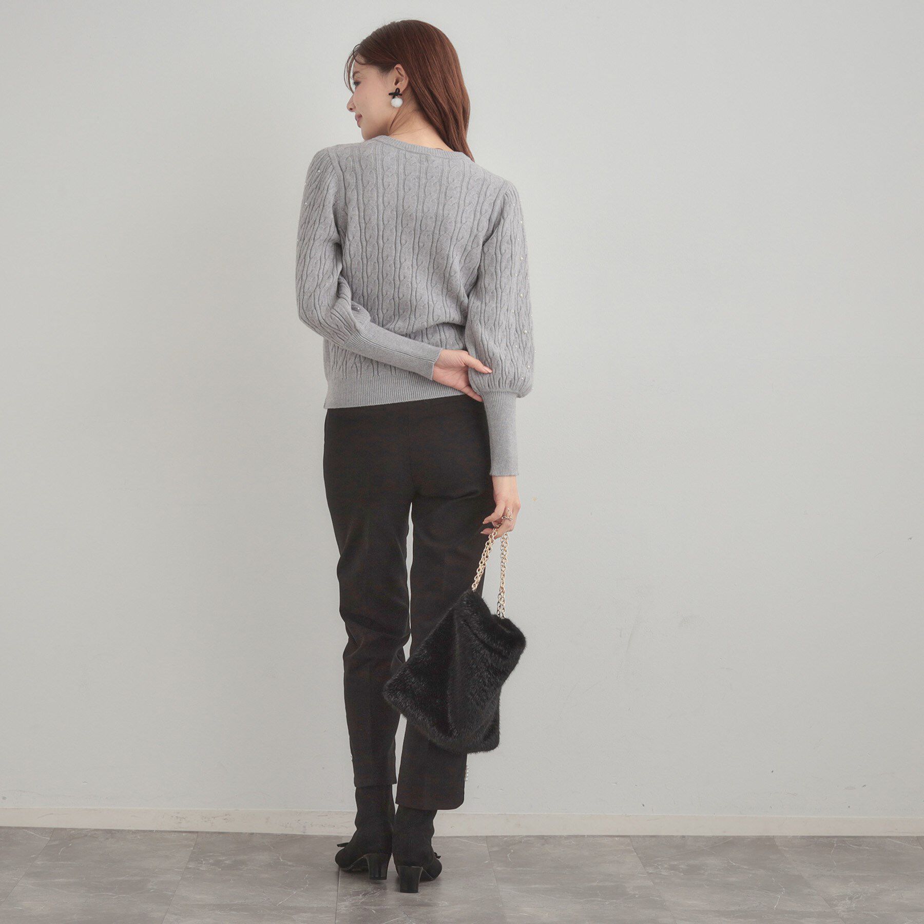 Couture broach「【華やぎ・一枚で着映え】ケーブルパール調ニット」|ニット・セーター|