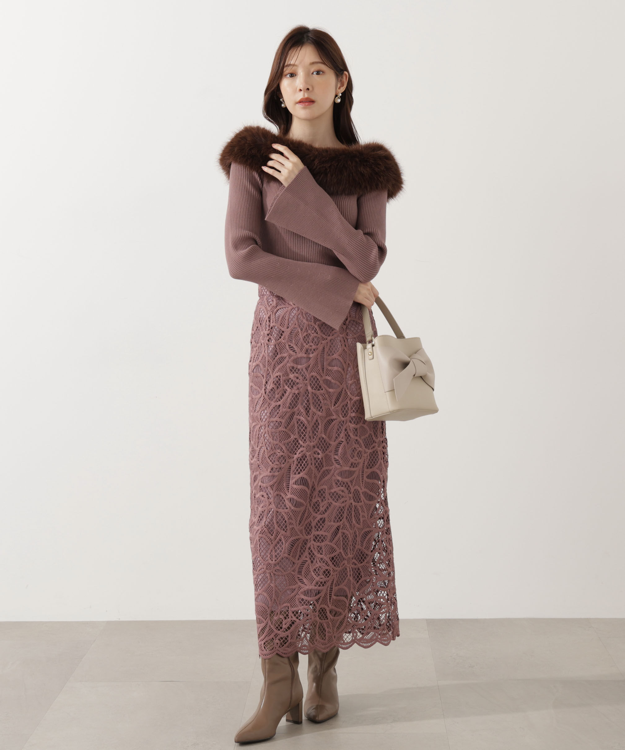 PROPORTION BODY DRESSING「フェイクファー付きオフショルニット 25AW」|ニット・セーター|