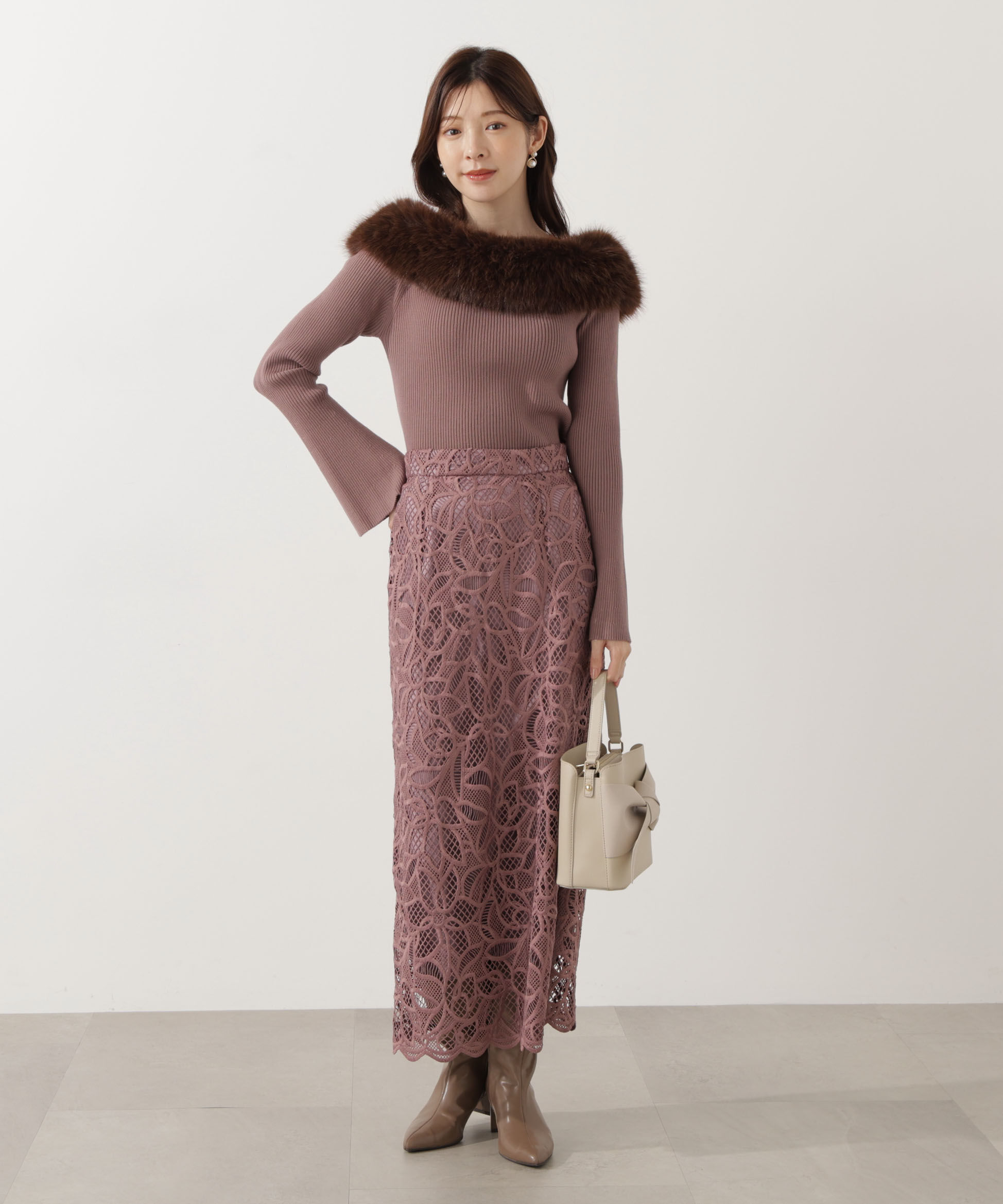 PROPORTION BODY DRESSING「フェイクファー付きオフショルニット 25AW」|ニット・セーター|