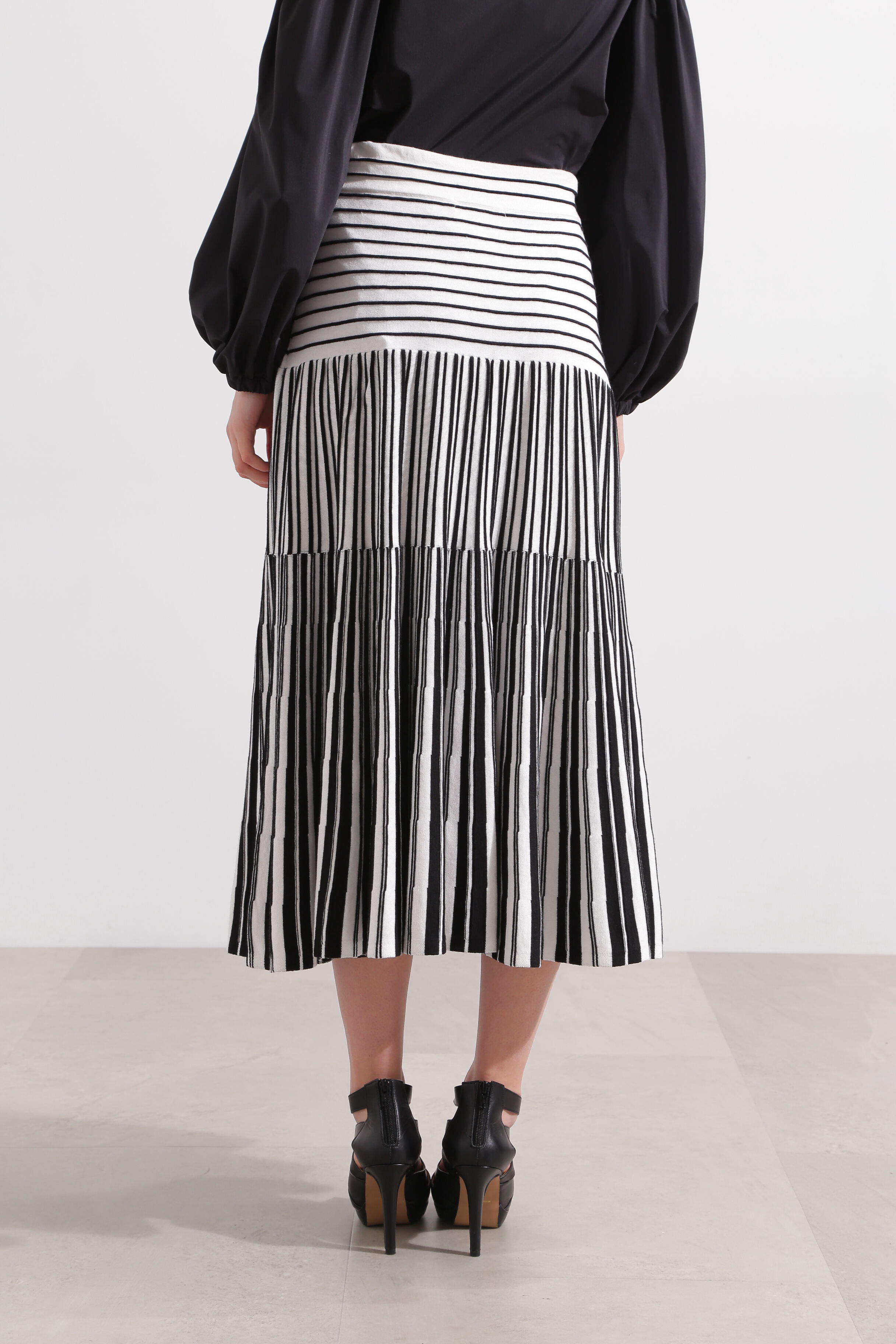  「バイカラーストライプフレアーニットスカート」|スカート|