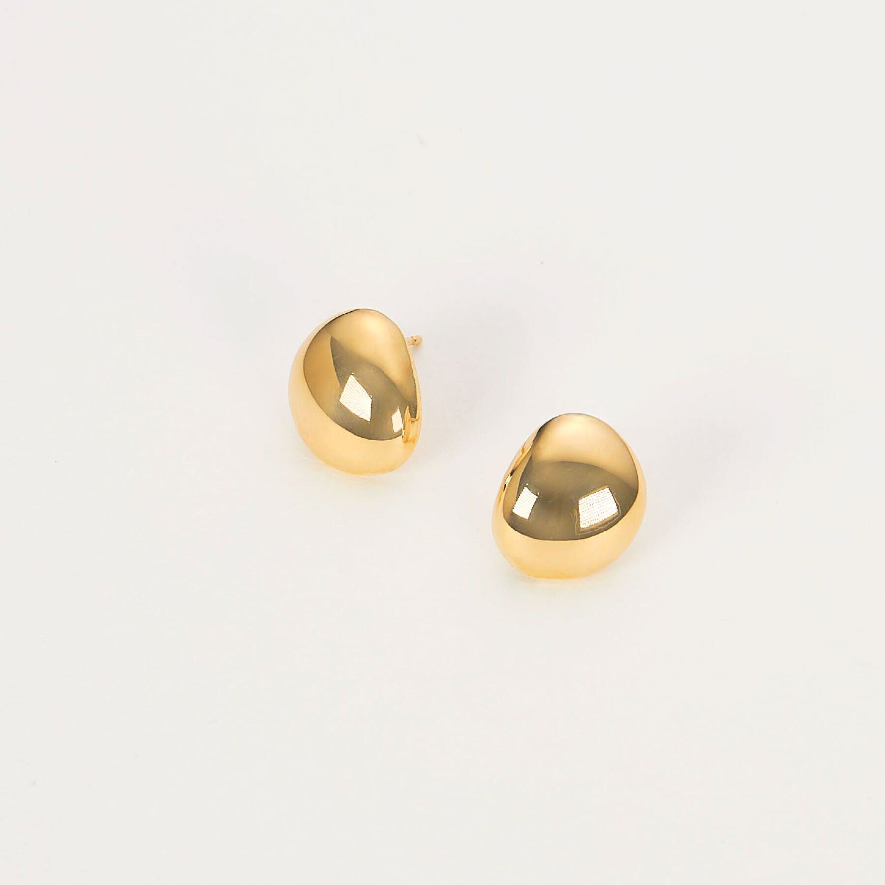 COCOSHNIK「K10中空Dシェイプ ピアス」|ピアス|