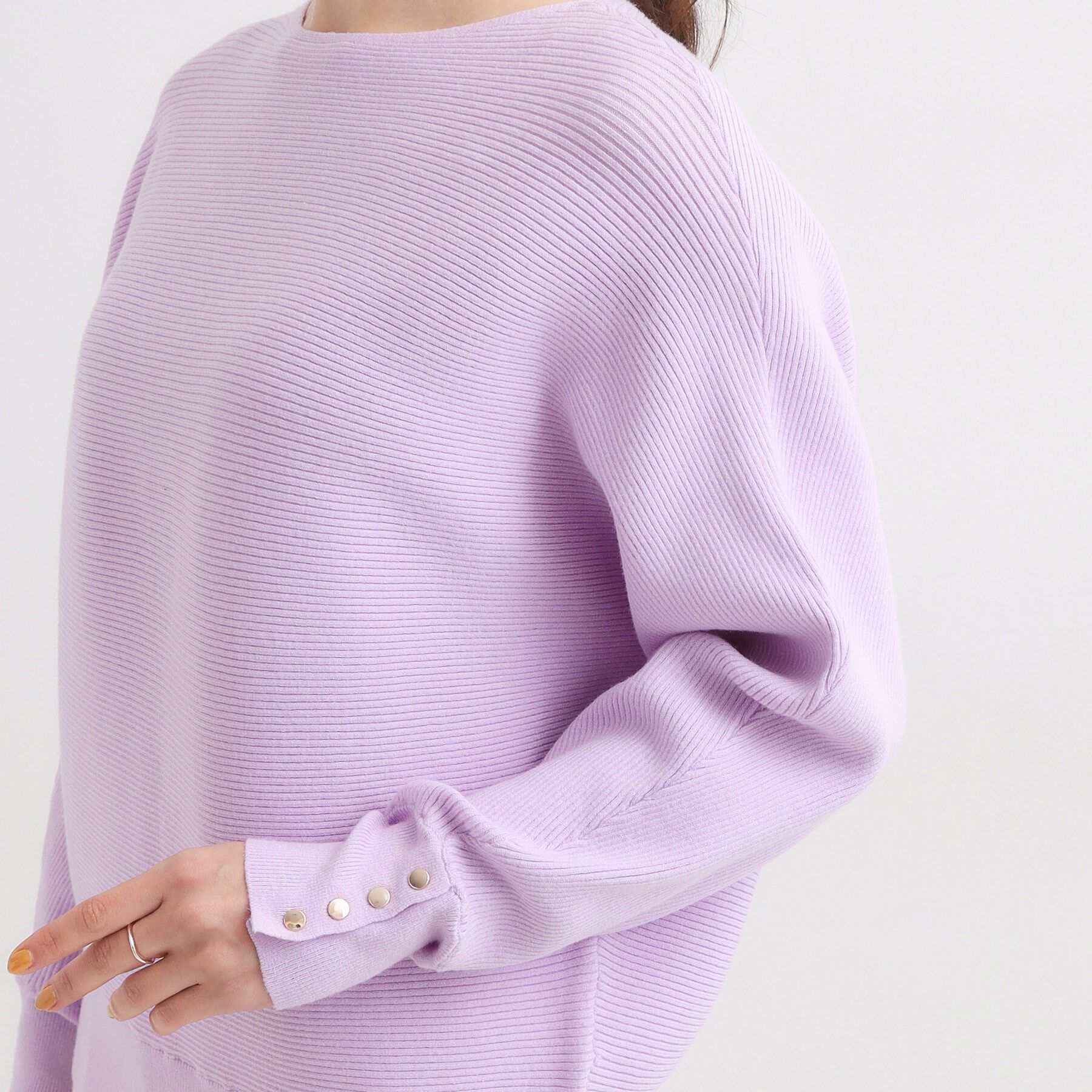 SHOO･LA･RUE「【洗濯機可/体型カバー】お袖ボタン リブドルマンニット」|ニット・セーター|