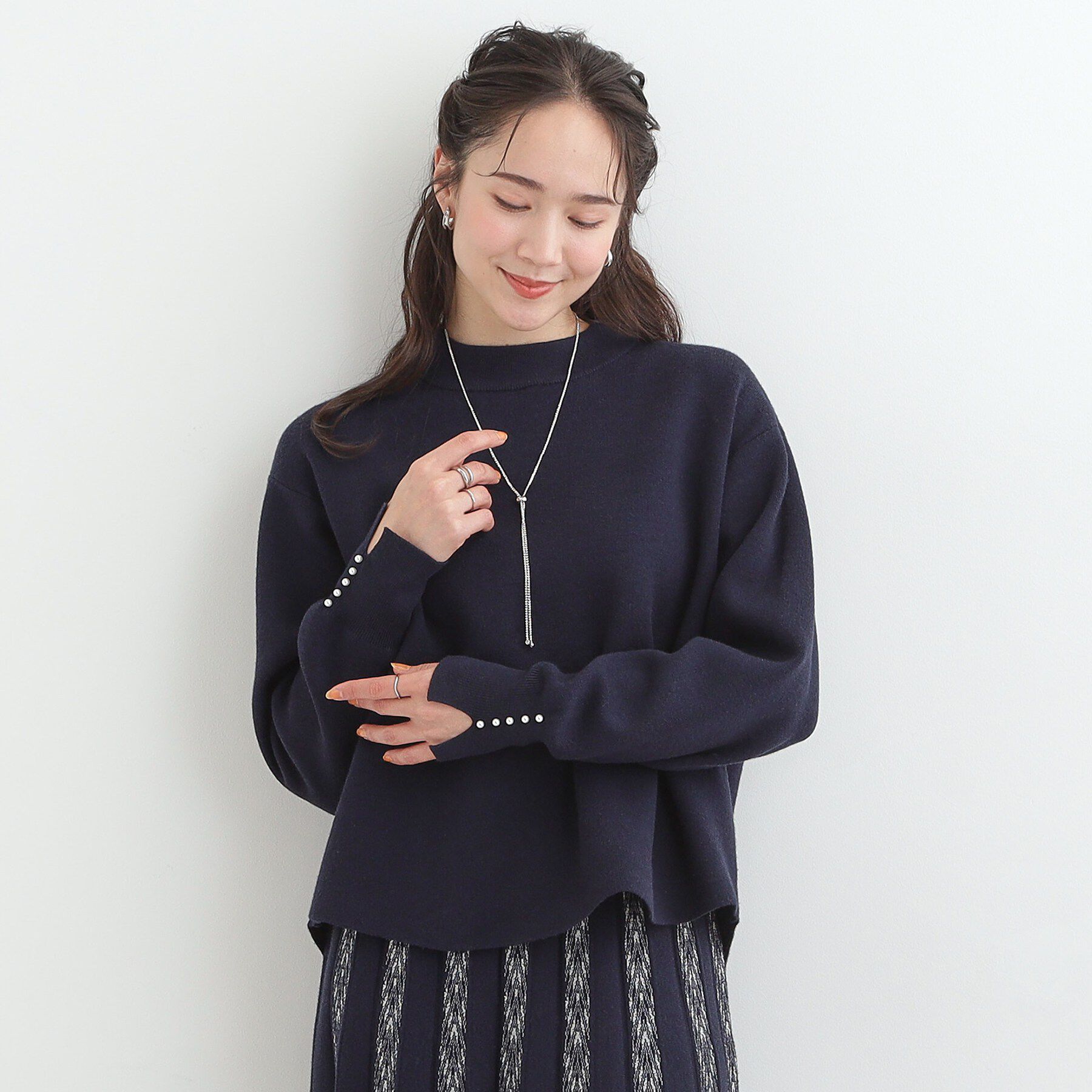 SHOO･LA･RUE「【洗濯機可/セットアップ可/S-LL】インせず着られる もちもち裾ラウンドニット」|ニット・セーター|