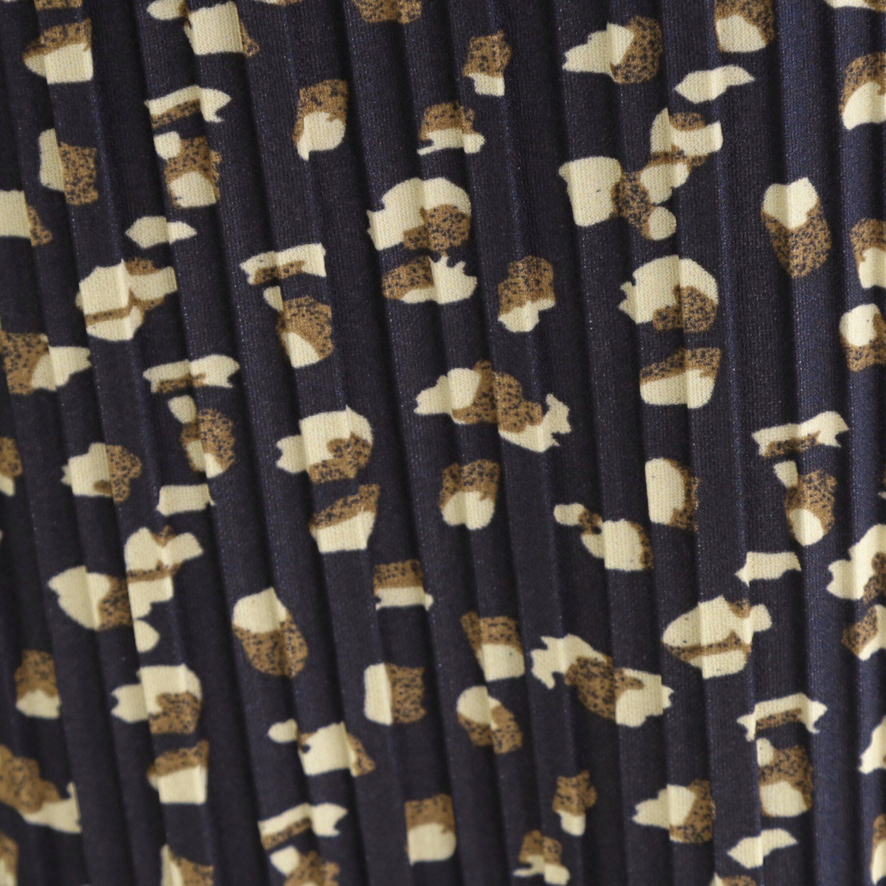 SHOO･LA･RUE「【S-LL/柄が選べる】ウエストゴムでらくちん 上品な光沢感　大人プリーツイージーパンツ」|その他|