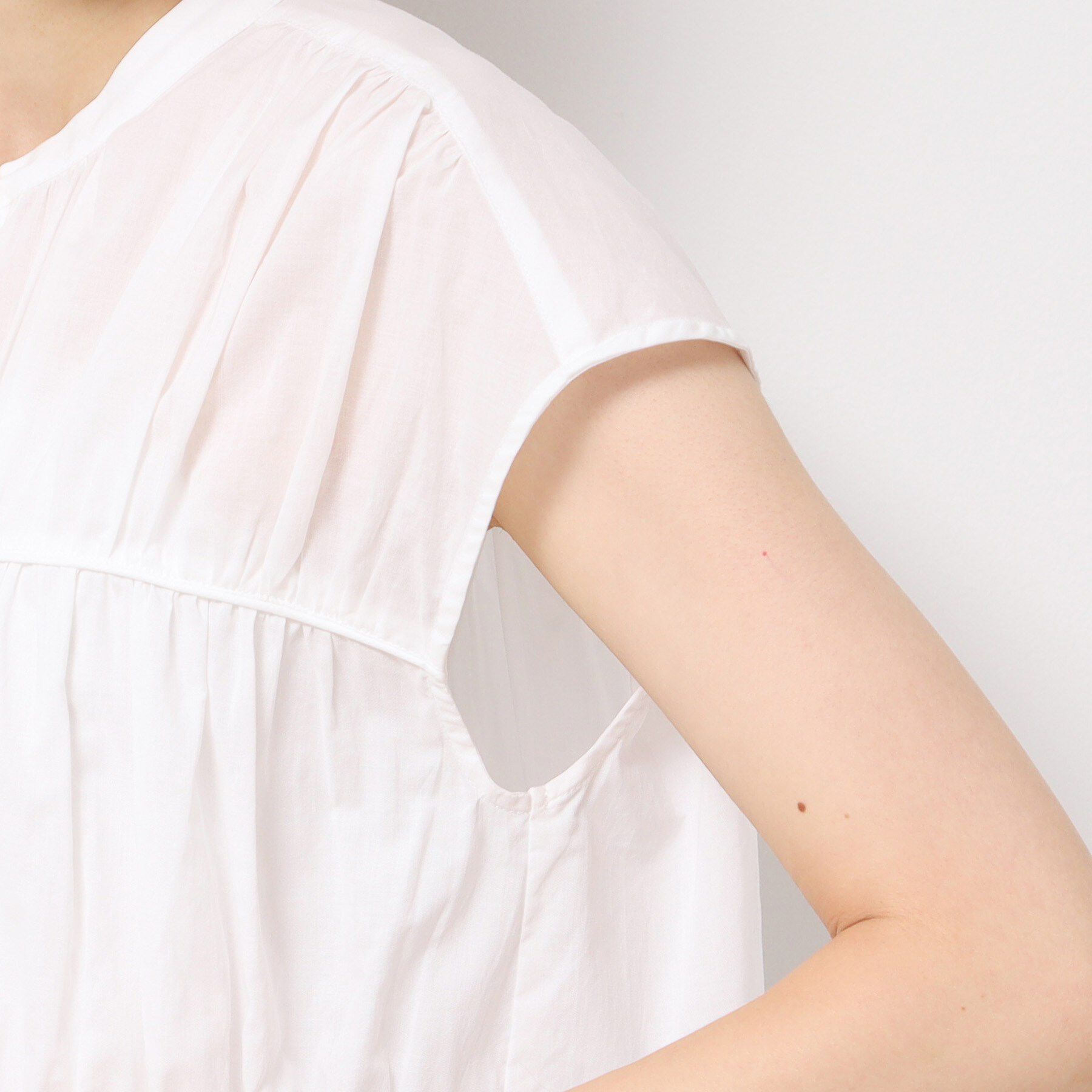 Dessin「【洗える】シャーリングペプラムブラウス」|シャツ・ブラウス|