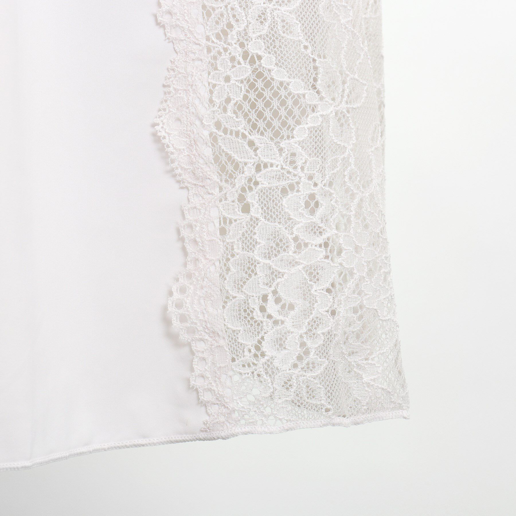 Risa Magli「エレノア カップ付スリップ」|キャミソール|