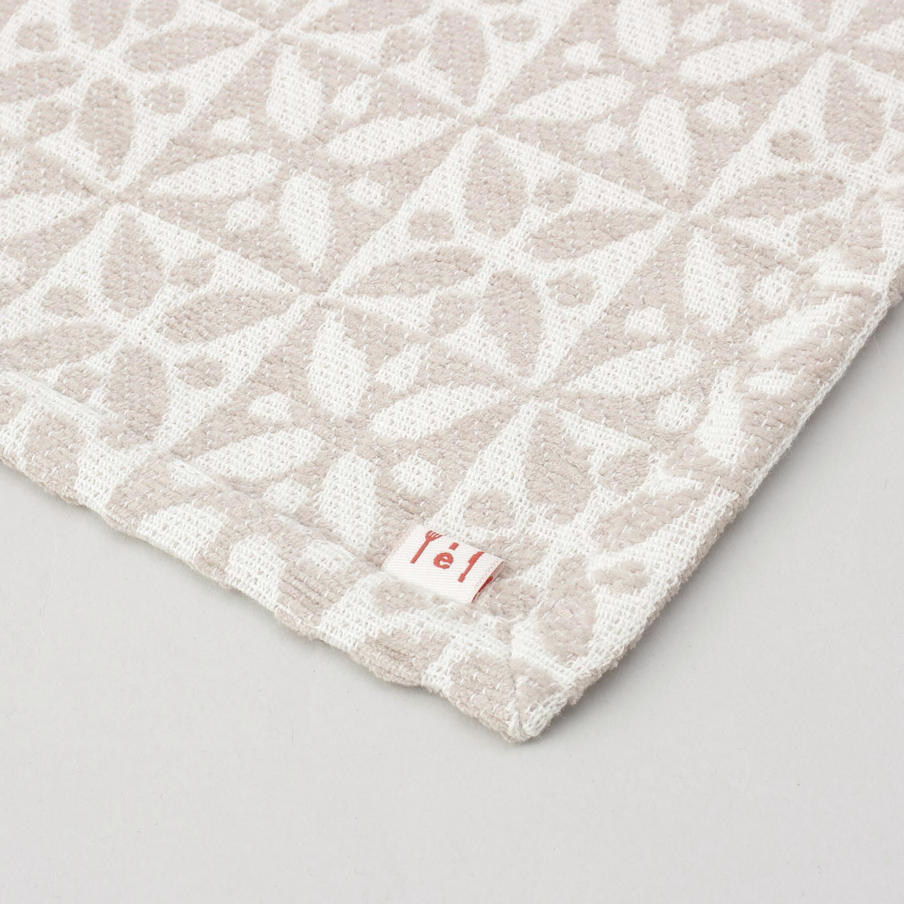 212 KITCHEN STORE「クローネ プレイスマットL OW」|食器・キッチングッズ|