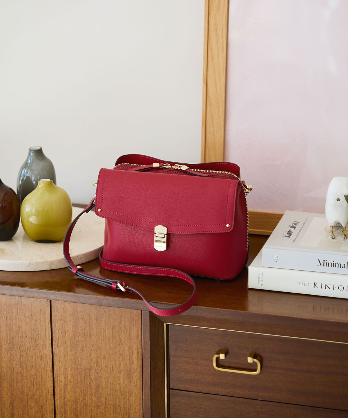 Samantha Thavasa「かぶせポケット合皮ショルダーバッグ」|ショルダー・メッセンジャー|マゼンタ