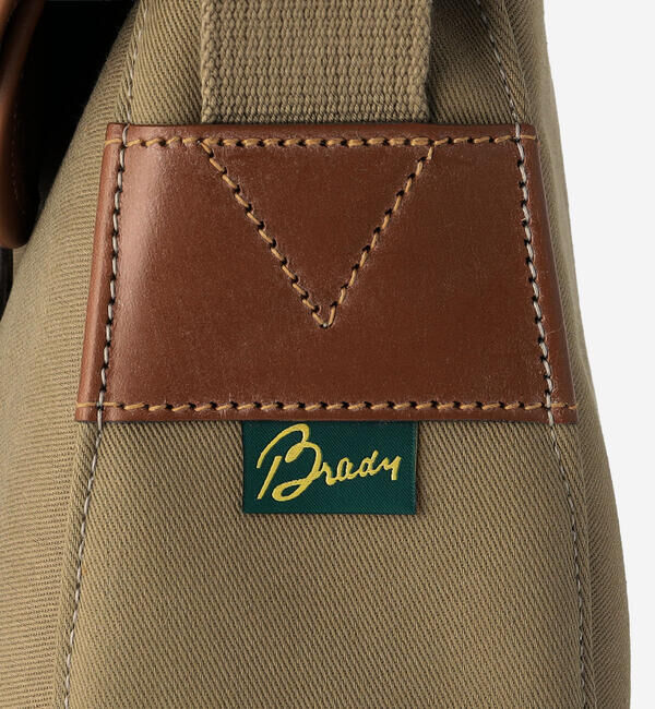 Brady「Brady | ARIEL TROUT SMALL UNISEX」|ショルダー・メッセンジャー|