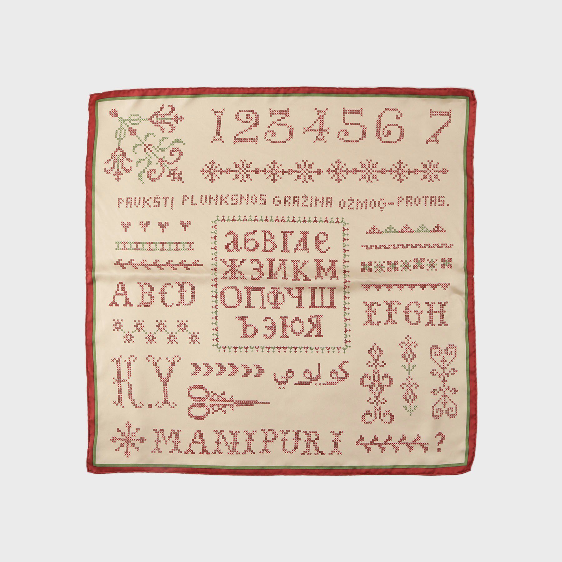 UNTITLED「【manipuri】65&times;65正方形 クロスステッチバンダナ柄シルクスカーフ」|バンダナ・スカーフ|レッド(163)