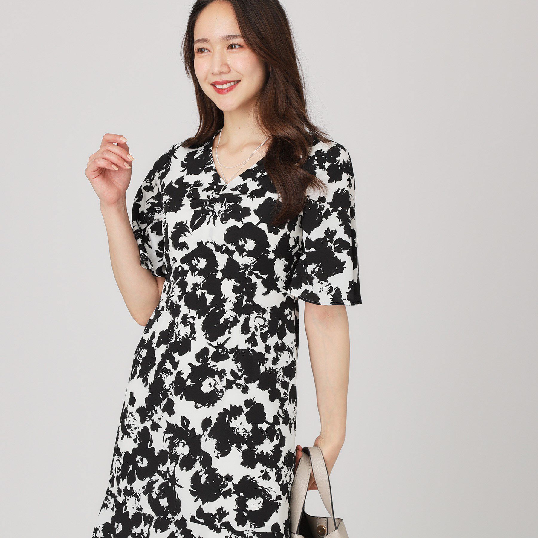 COUP DE CHANCE「【手洗い可／日本製】花柄ワンピース」|ワンピース|ブラック(119)