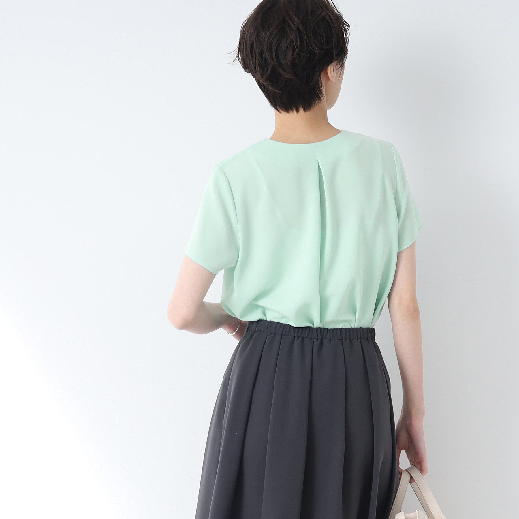 INDIVI「【洗える/通勤/UVケア/接触冷感】タックブラウス」|シャツ・ブラウス|